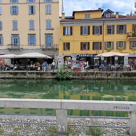 Naviglio Grande Apartment