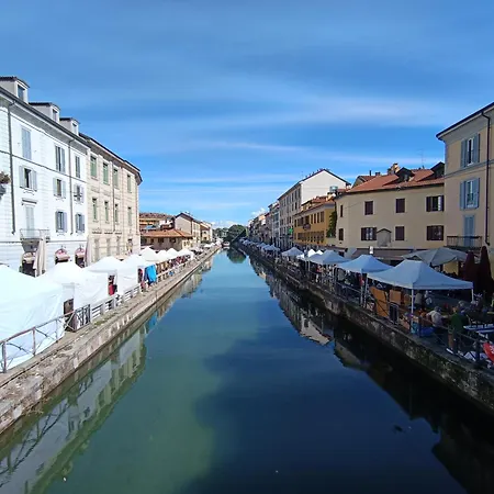Naviglio Grande * Milan